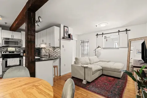 90 Fleet Street Portsmouth NH 03801