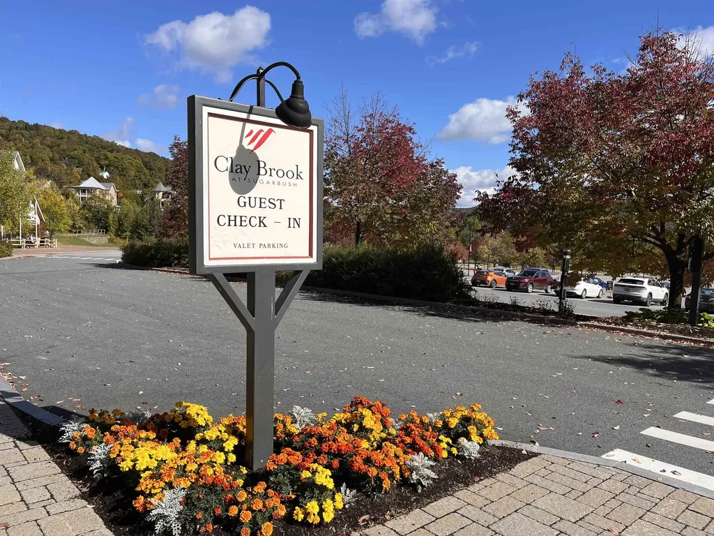 102 Forest Drive Warren VT 05674