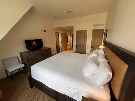 102 Forest Drive Warren VT 05674