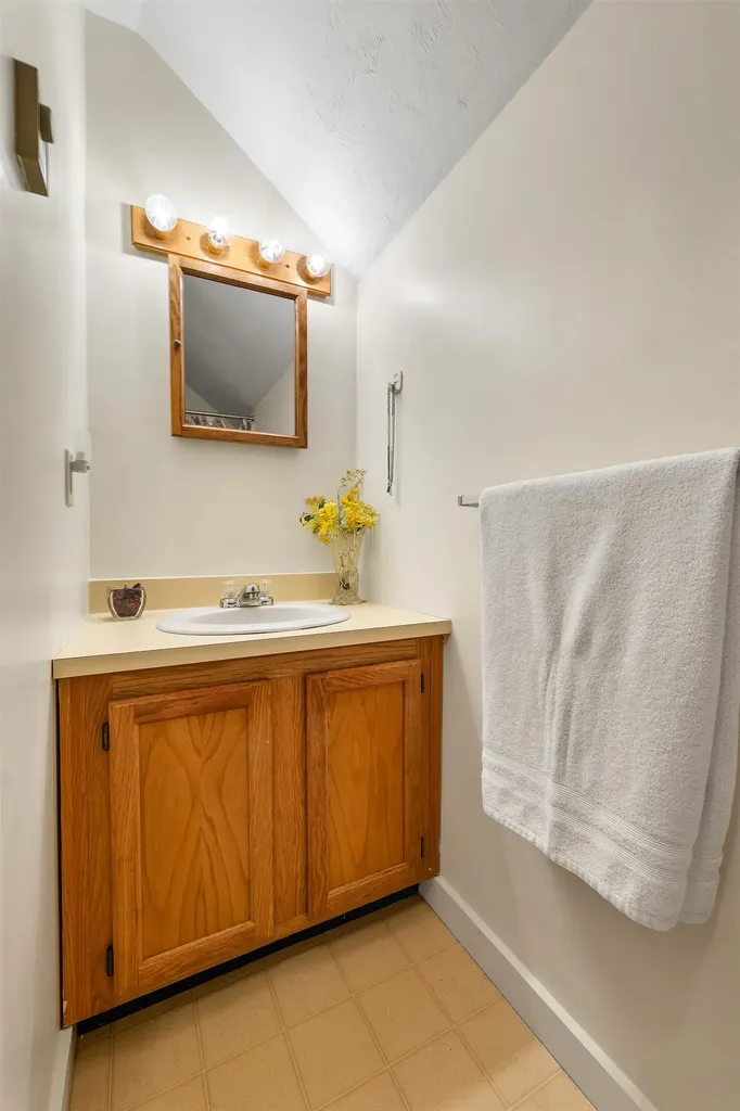 55 Tenney Mountain Road Plymouth NH 03264