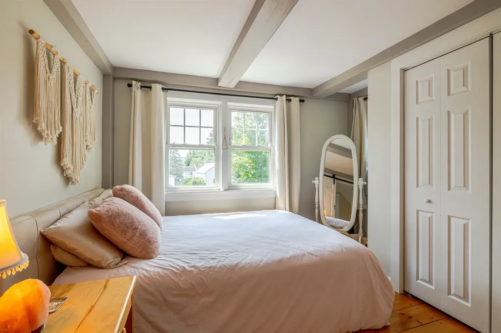 17 Wiggin Street Concord NH 03301