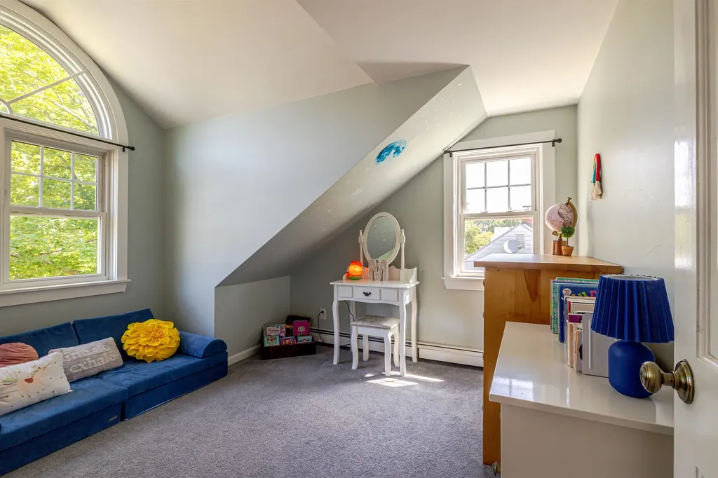 17 Wiggin Street Concord NH 03301