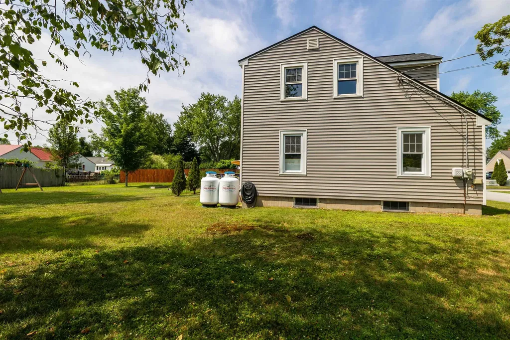 17 Wiggin Street Concord NH 03301