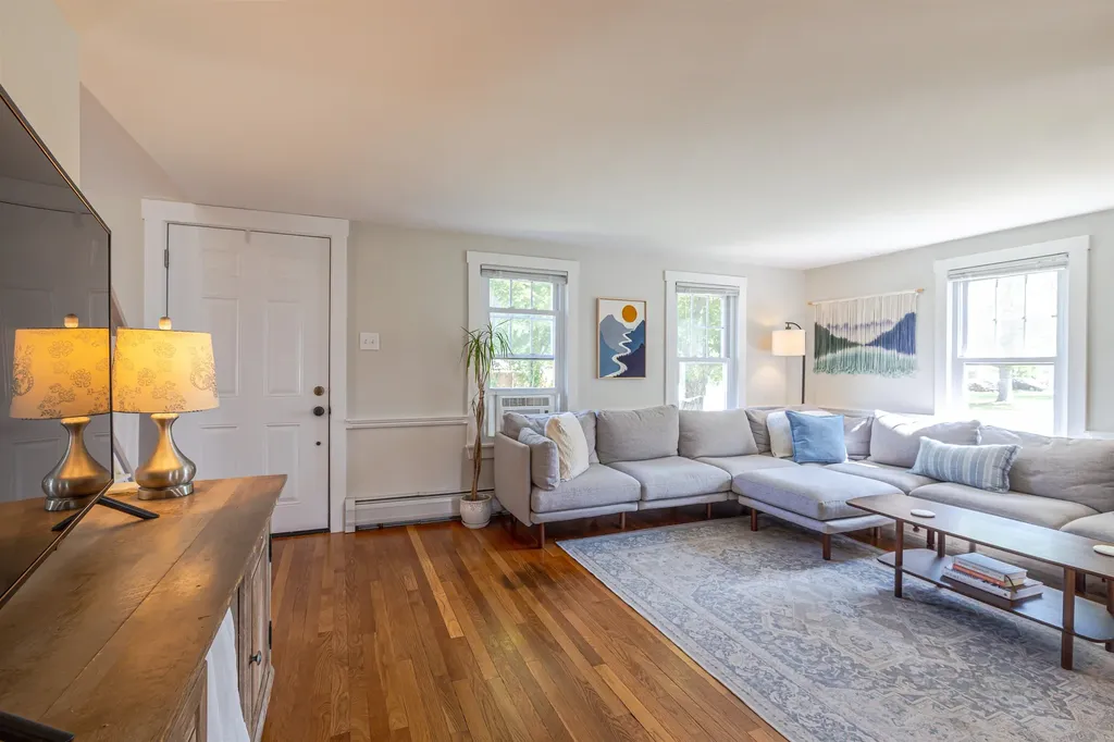 17 Wiggin Street Concord NH 03301