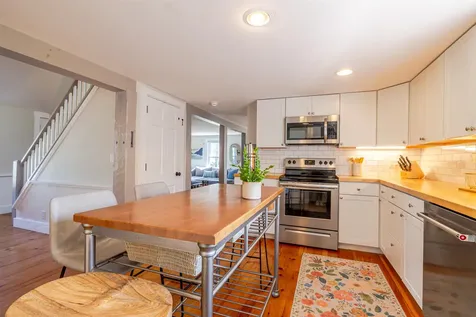 17 Wiggin Street Concord NH 03301