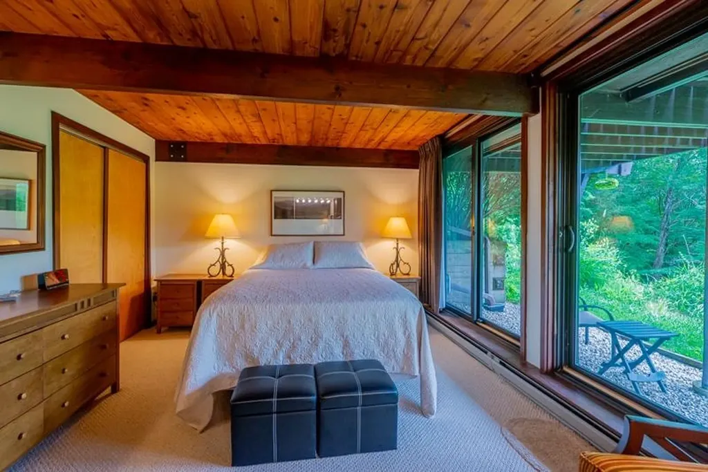 12 Murray Hill Heights Road Manchester VT 05255