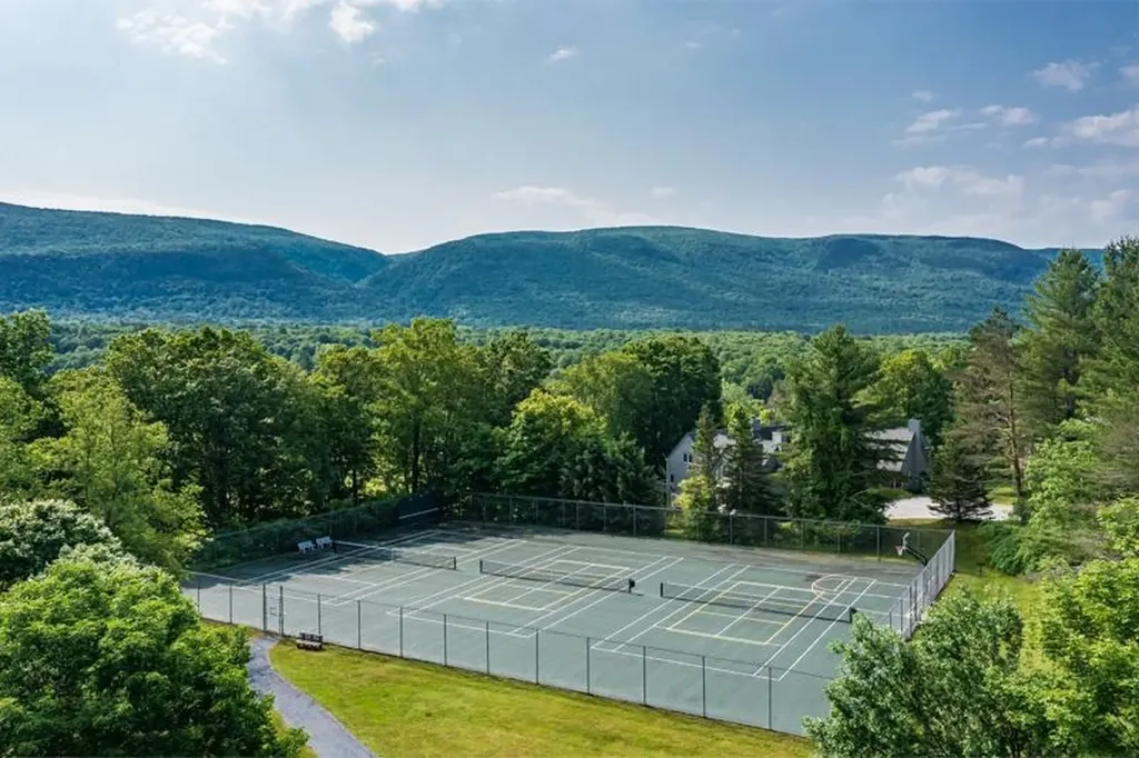 12 Murray Hill Heights Road Manchester VT 05255