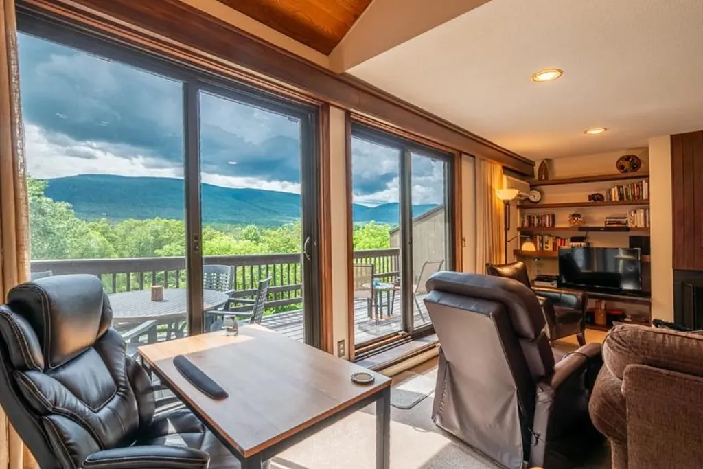 12 Murray Hill Heights Road Manchester VT 05255