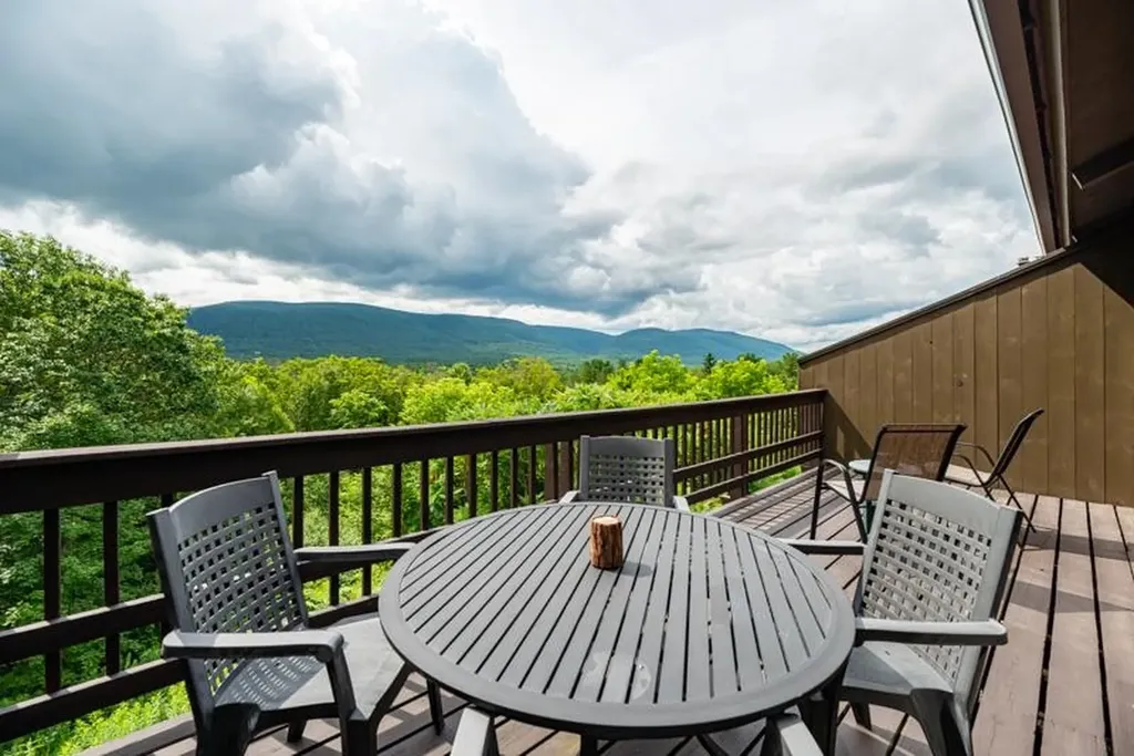 12 Murray Hill Heights Road Manchester VT 05255