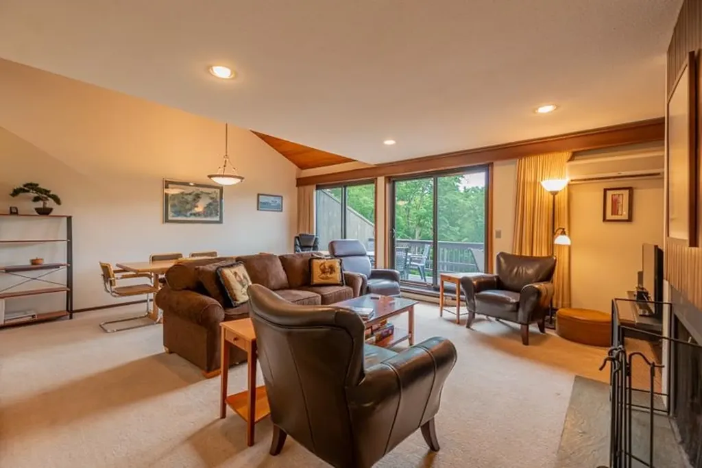 12 Murray Hill Heights Road Manchester VT 05255