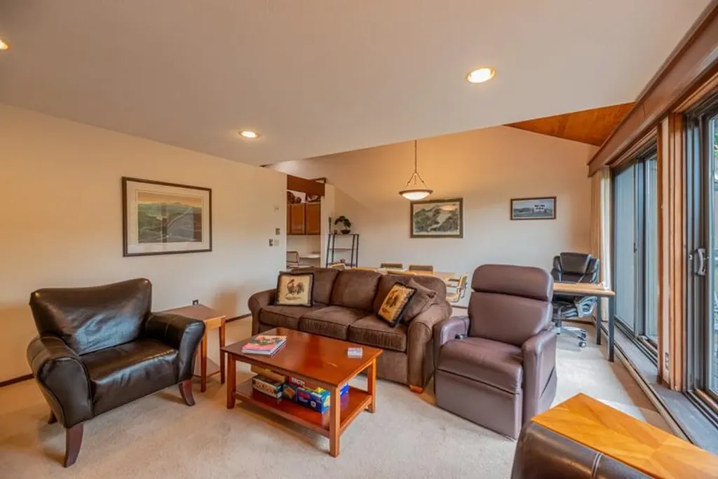 12 Murray Hill Heights Road Manchester VT 05255