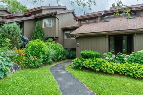 12 Murray Hill Heights Road Manchester VT 05255