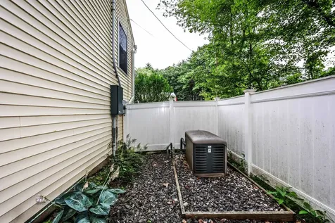 10 Waterville Drive Merrimack NH 03054