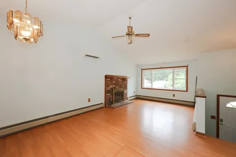 10 Waterville Drive Merrimack NH 03054