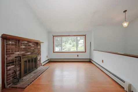 10 Waterville Drive Merrimack NH 03054