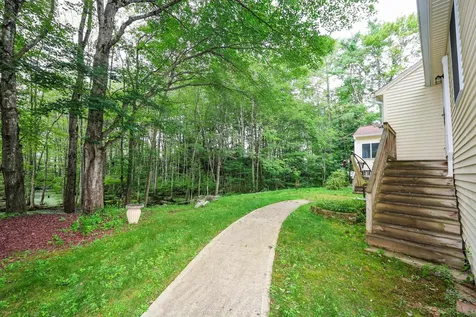 10 Waterville Drive Merrimack NH 03054