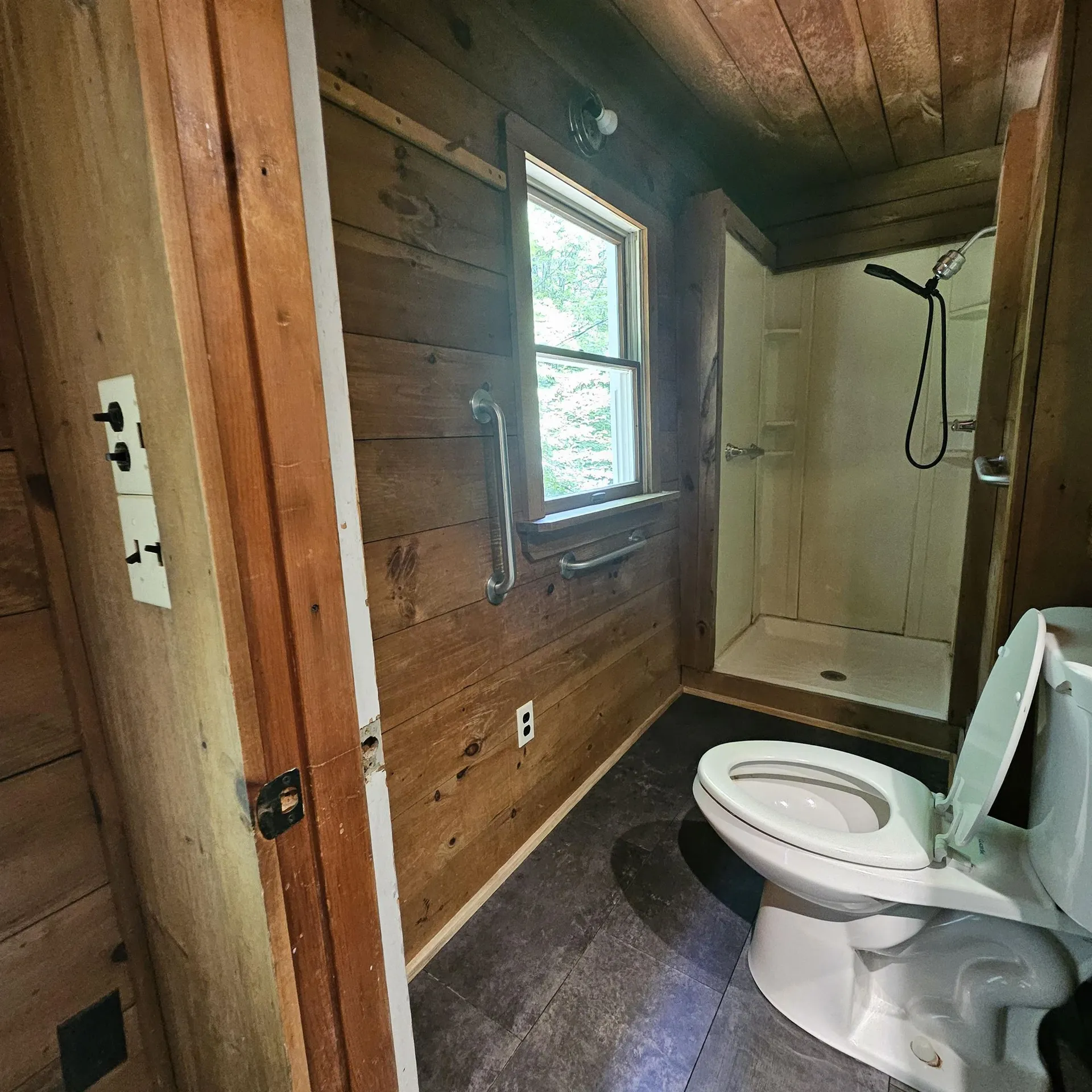 466 Beard Road Hillsborough NH 03244