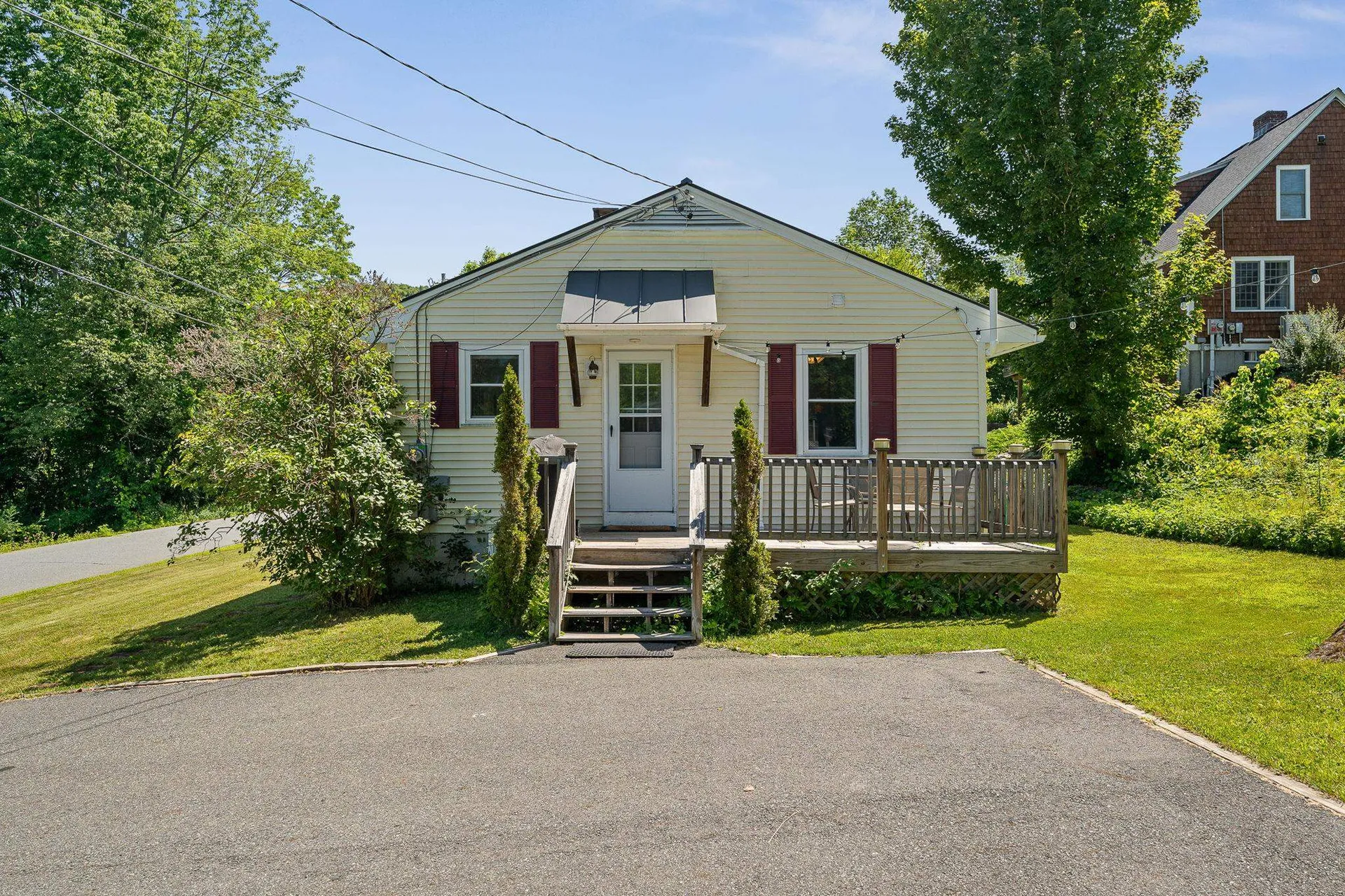 37 Atwood Avenue Woodstock VT 05091
