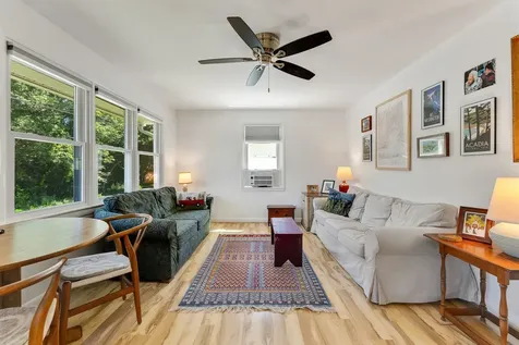 37 Atwood Avenue Woodstock VT 05091