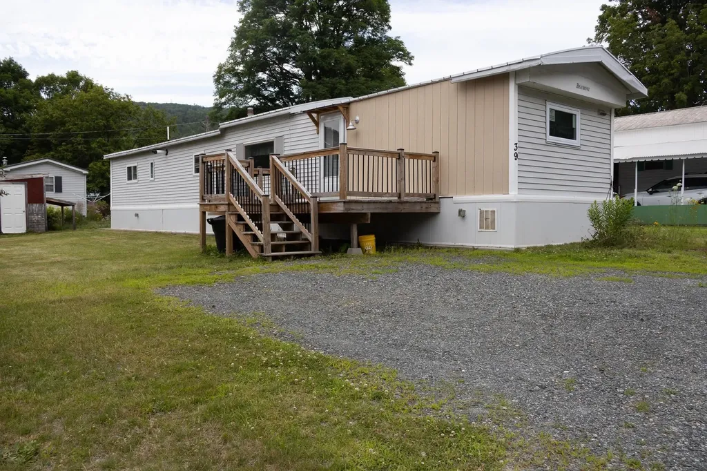 22 Rudsboro Road Lebanon NH 03766