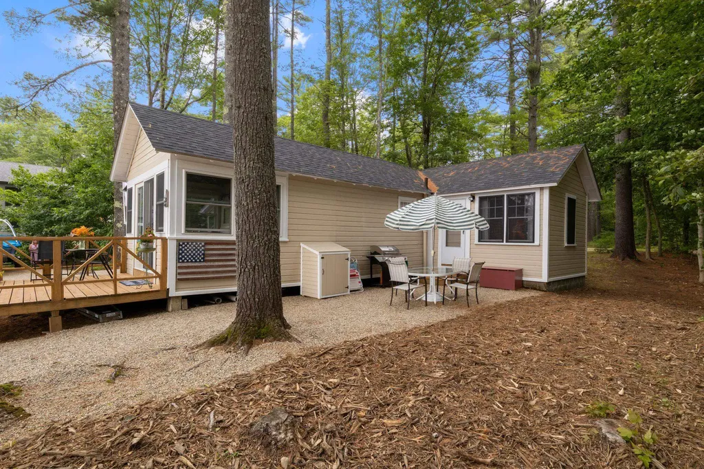 55 N Shore Drive Wakefield NH 03830