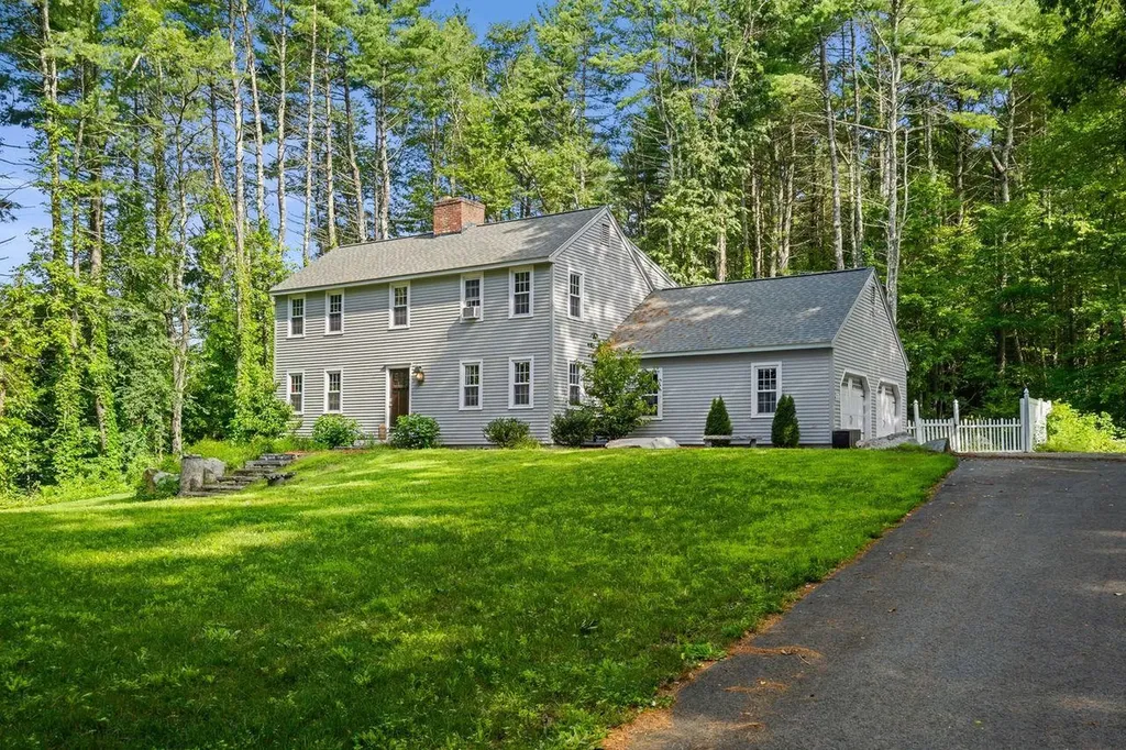 8 Jones Road Amherst NH 03031