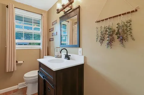 7 Nelson Street Nashua NH 03063-3416