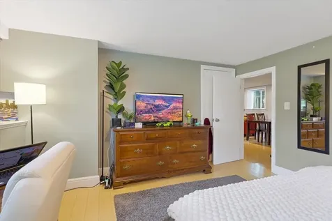 7 Nelson Street Nashua NH 03063-3416