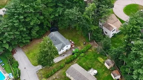 7 Nelson Street Nashua NH 03063-3416