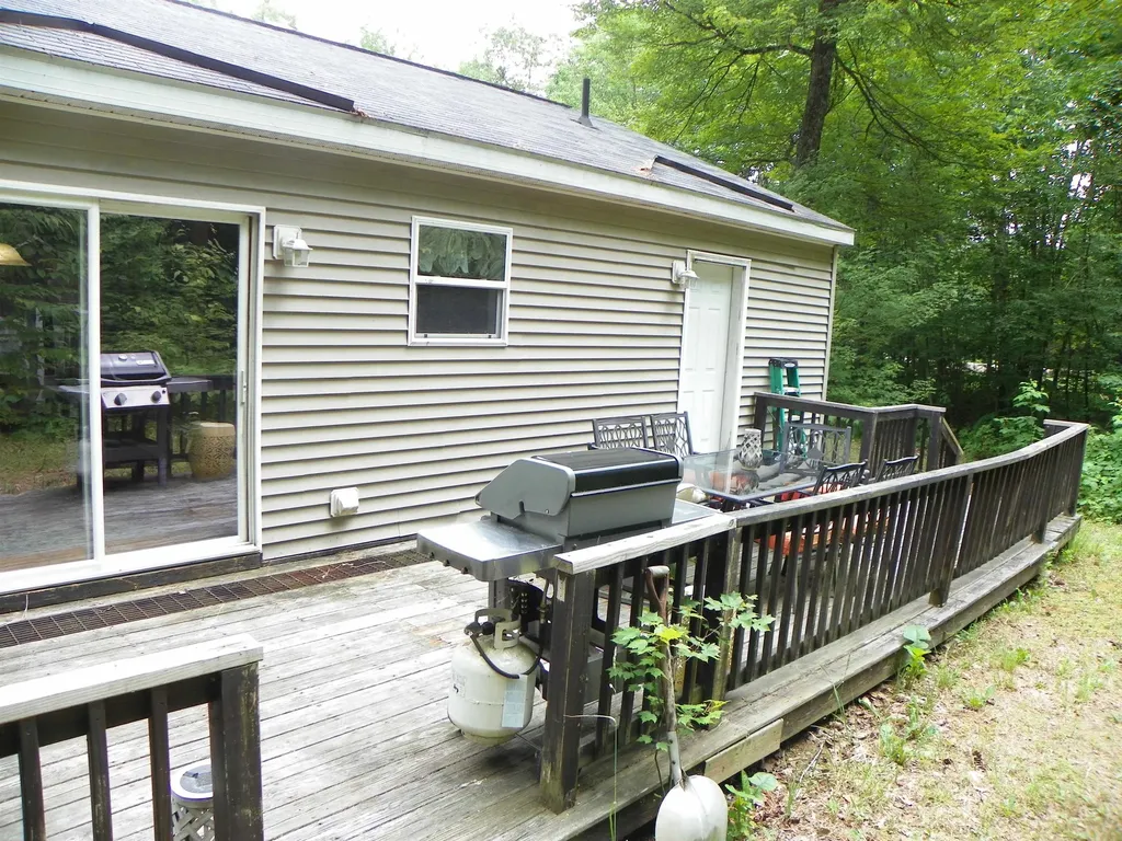 137 Durrell Road Tamworth NH 03886