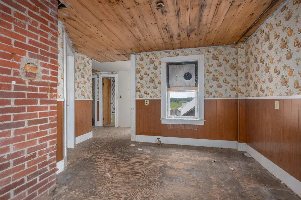 66 Littleworth Road Dover NH 03820