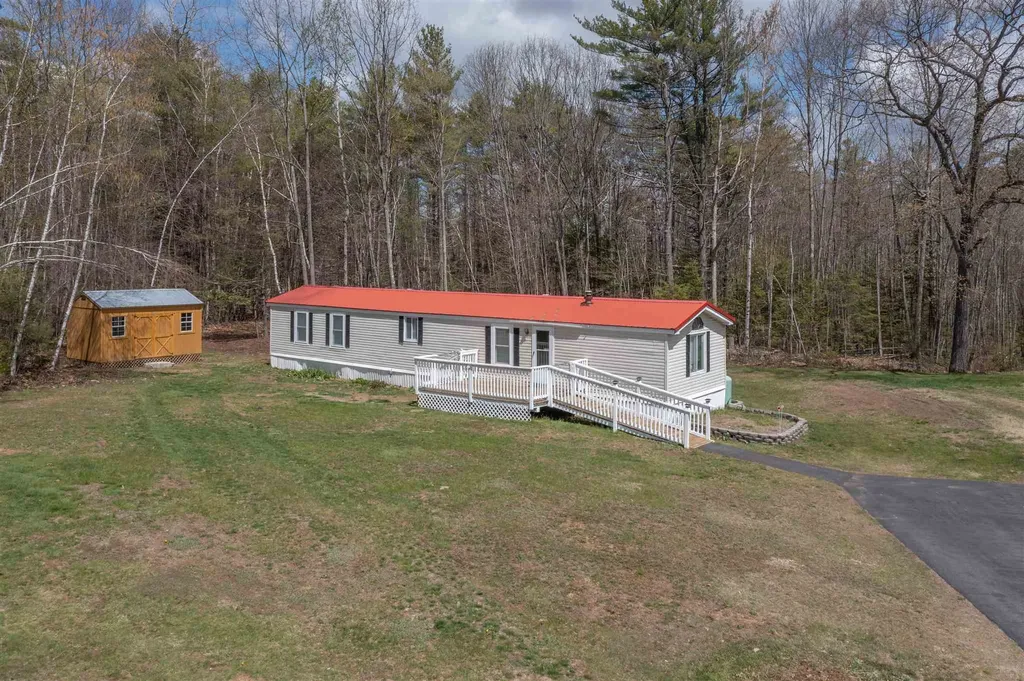 21 Valley Drive Belmont NH 03220