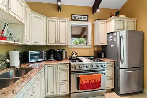 5 Founders Hill Road Winhall VT 05340