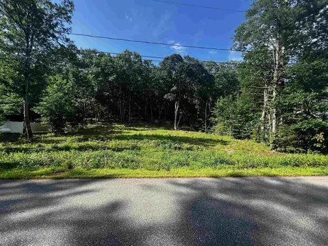 12 Peaslee Road Rochester NH 03867