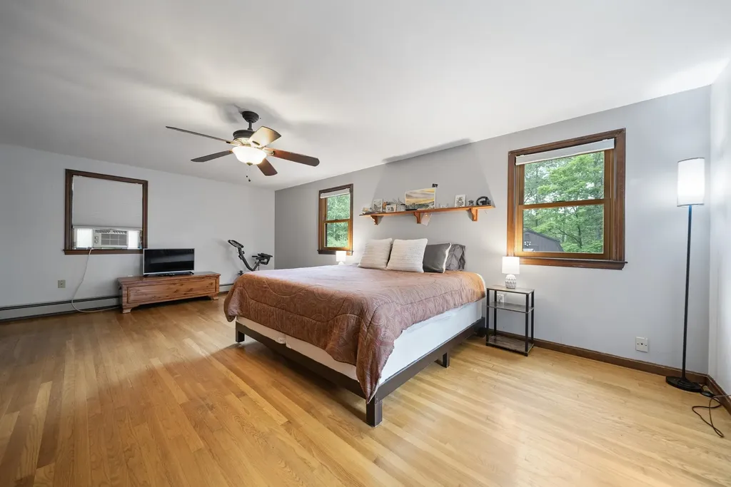 79 King Road Bedford NH 03110