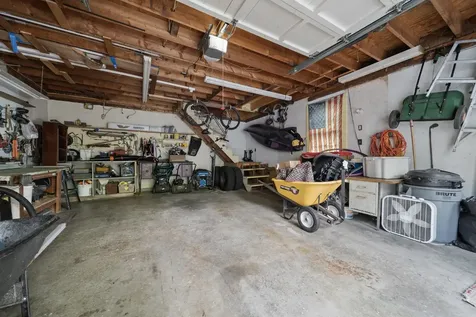 79 King Road Bedford NH 03110