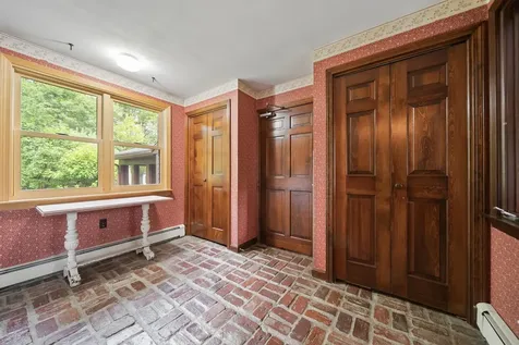 79 King Road Bedford NH 03110