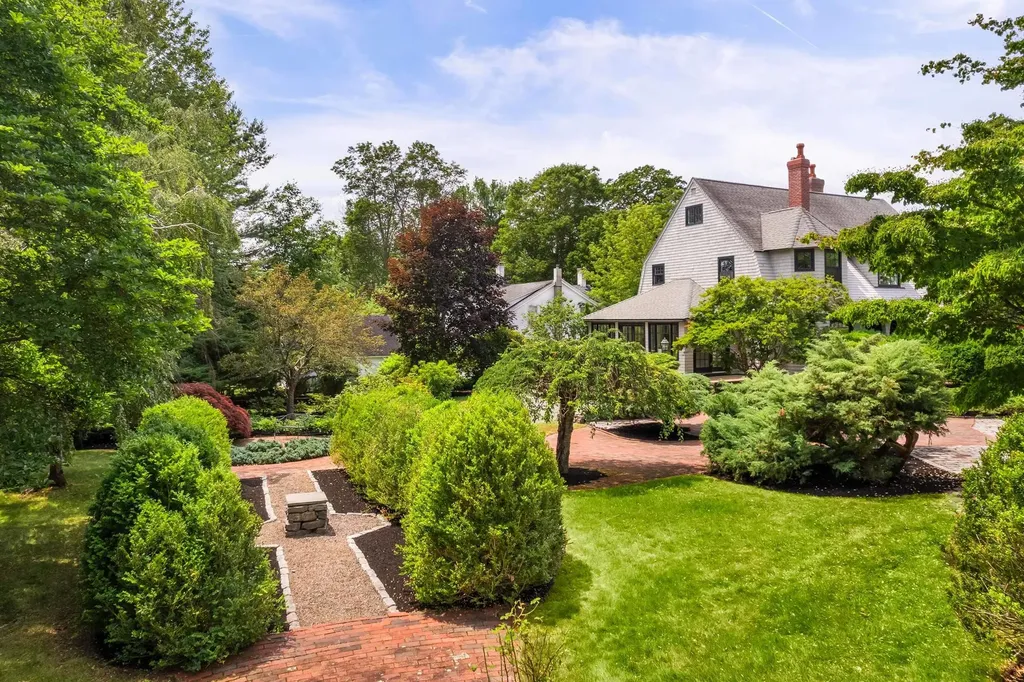 419 & 425 York Street York ME 03909