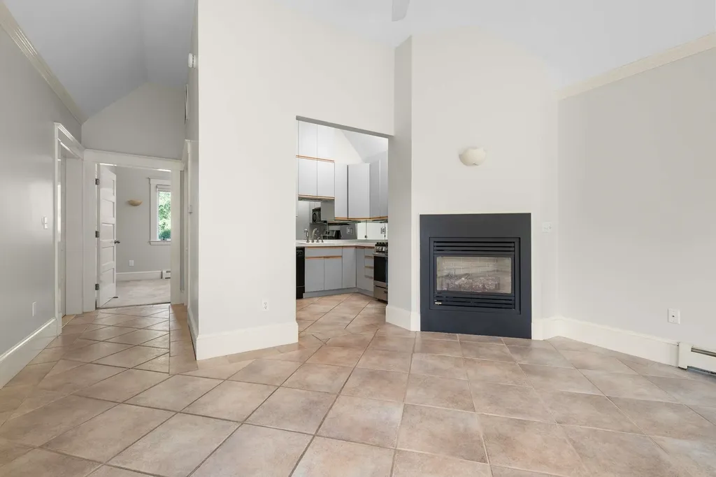 419 & 425 York Street York ME 03909