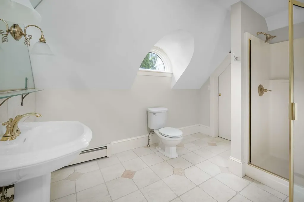 419 & 425 York Street York ME 03909