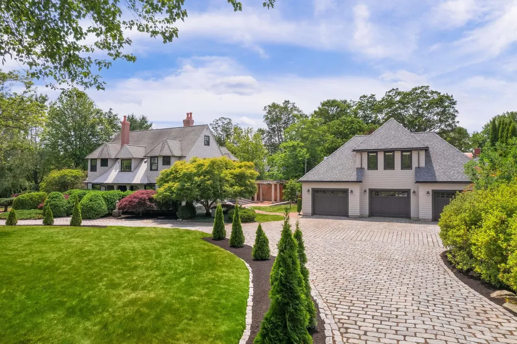 419 & 425 York Street York ME 03909