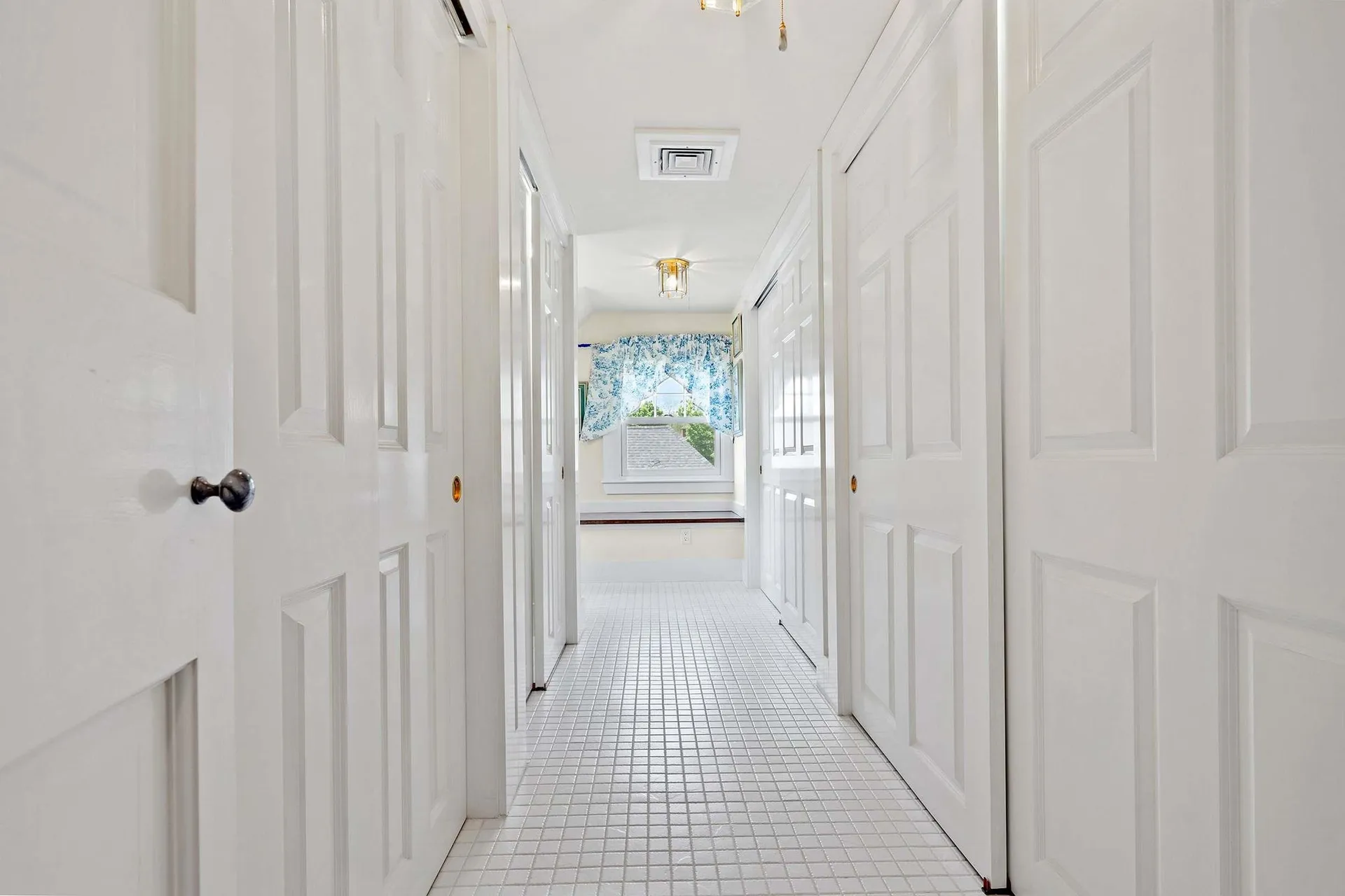 419 & 425 York Street York ME 03909