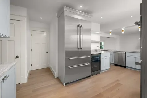 419 & 425 York Street York ME 03909