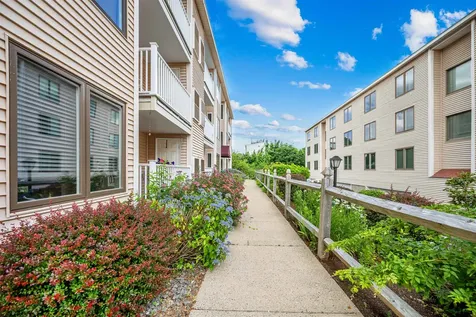 975 Ocean Boulevard Hampton NH 03842