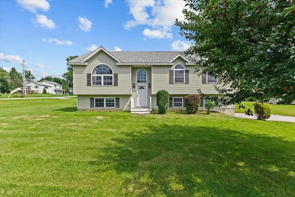 12 Tanglewood Drive St. Albans Town VT 05478