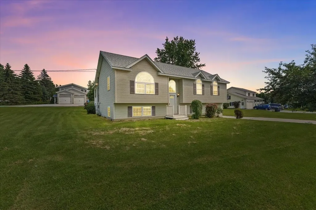 12 Tanglewood Drive St. Albans Town VT 05478