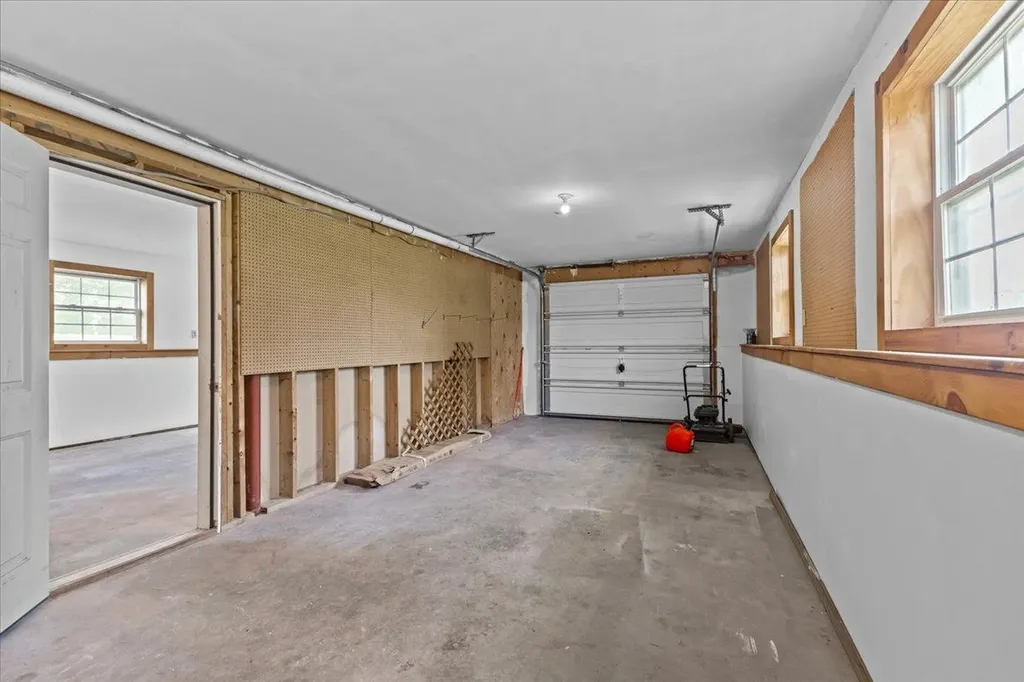 12 Tanglewood Drive St. Albans Town VT 05478