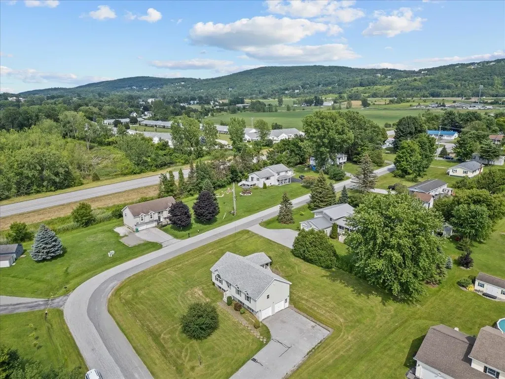 12 Tanglewood Drive St. Albans Town VT 05478