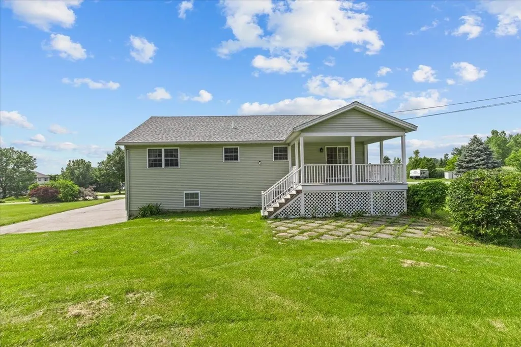 12 Tanglewood Drive St. Albans Town VT 05478