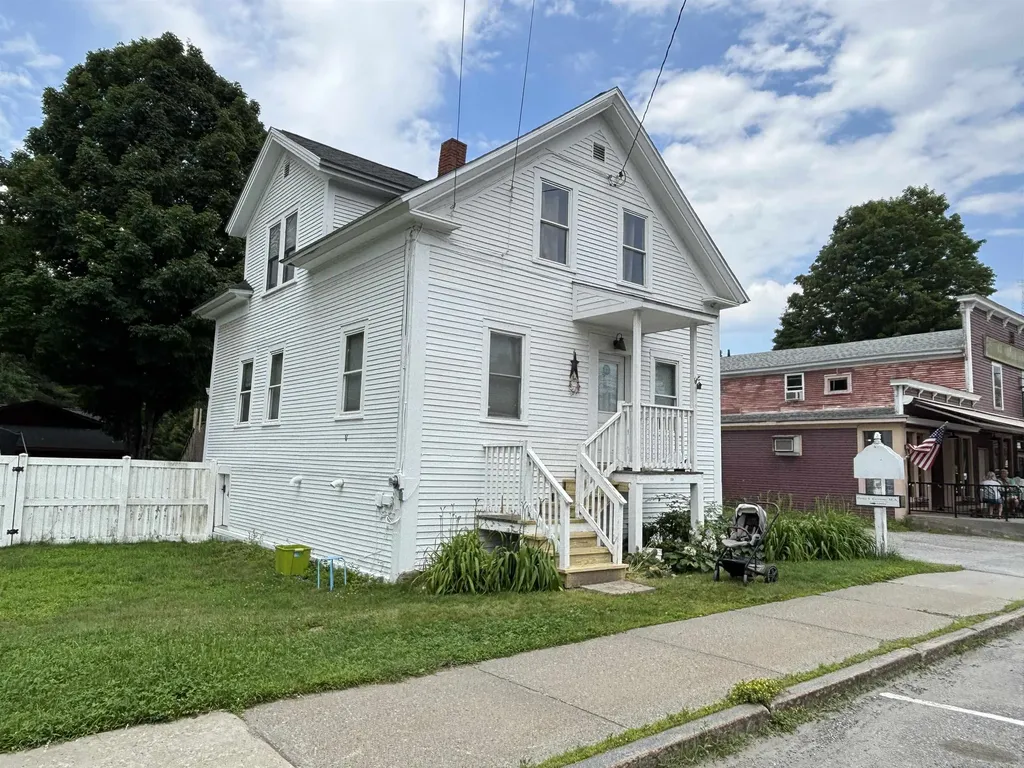 258 & 260 Main Street Hyde Park VT 05655